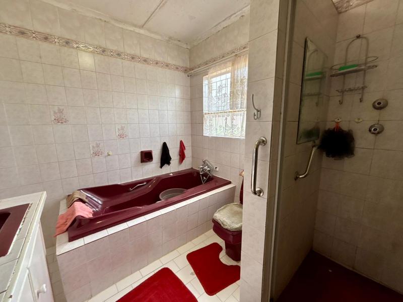 4 Bedroom Property for Sale in Pellissier Free State
